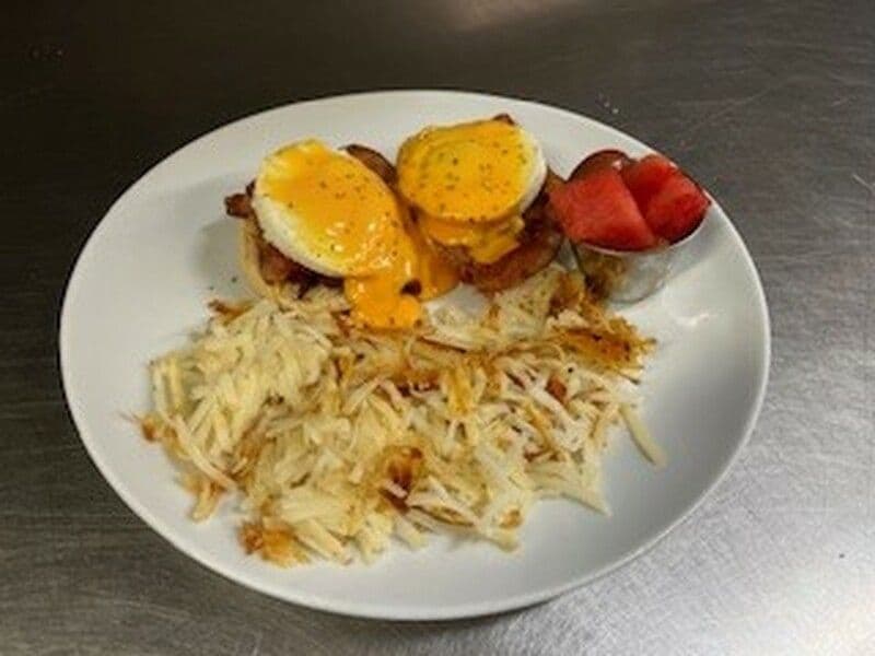 Cheesy Bacon Benedict