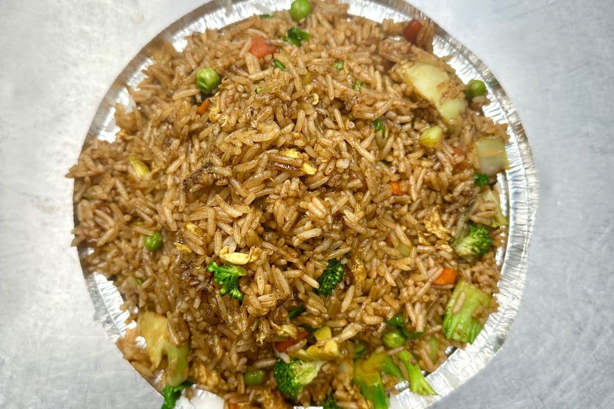 R7. Riz frit aux légumes / Vegetable Fried Rice