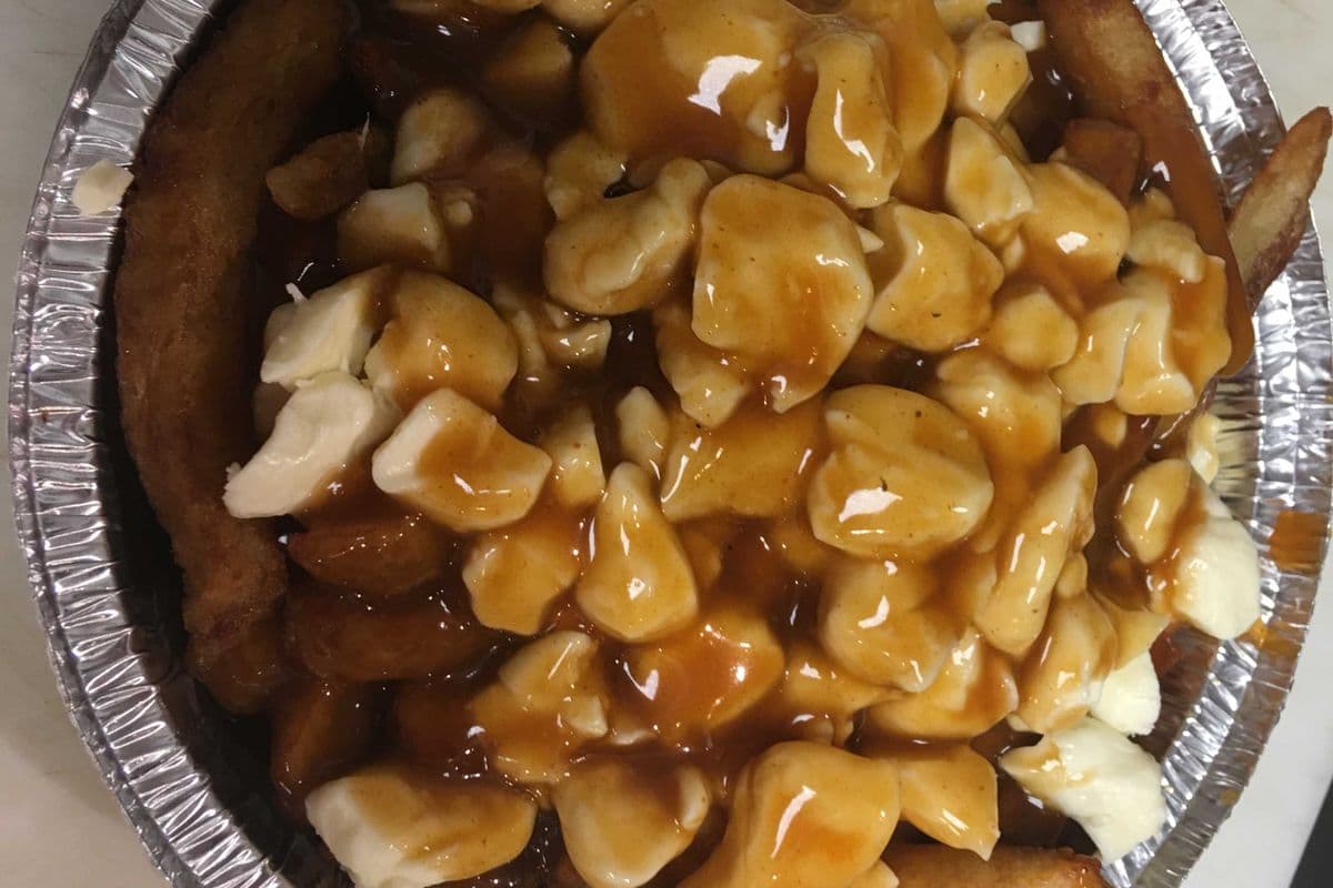 Medium Poutine