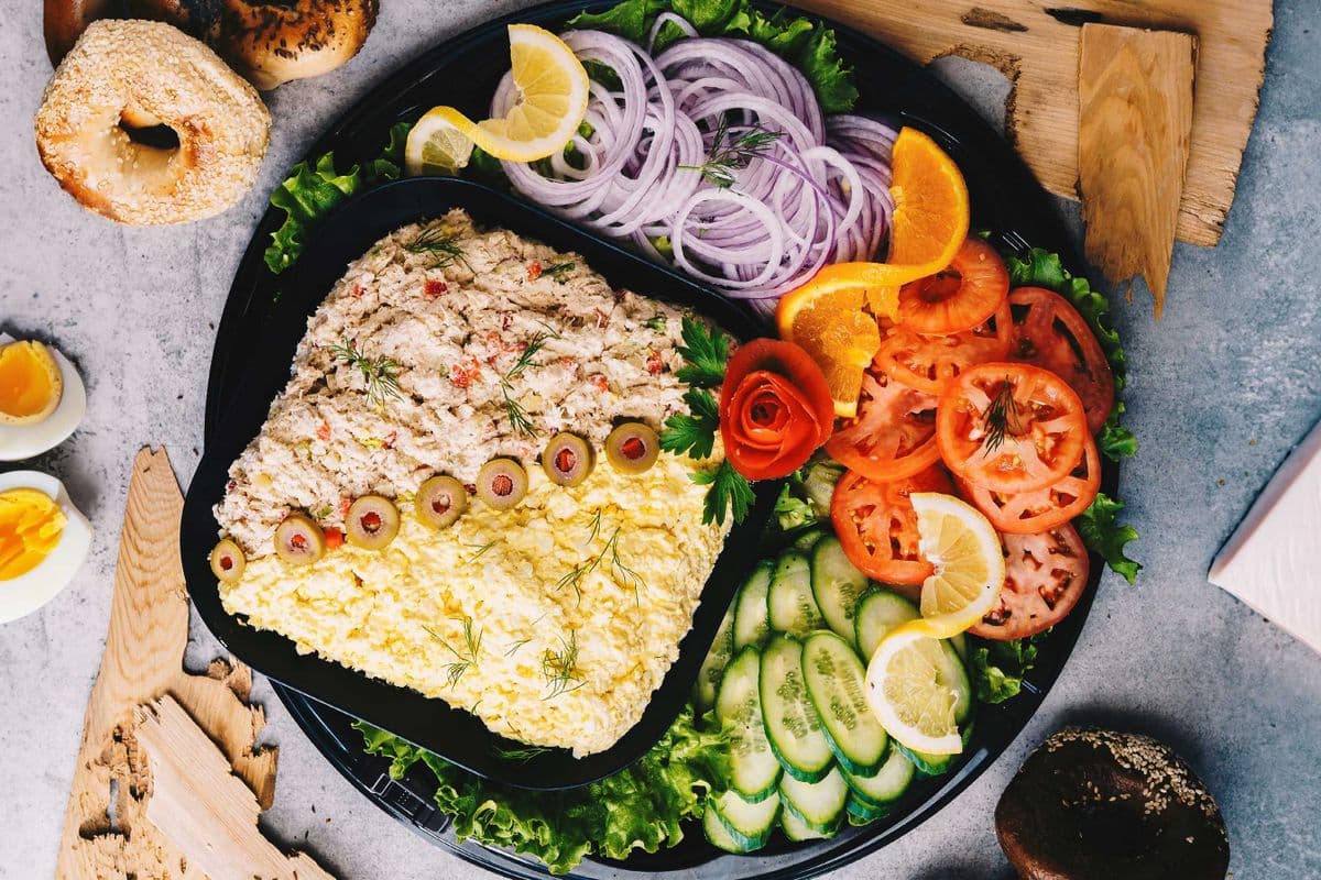 White Tuna and Egg Platter