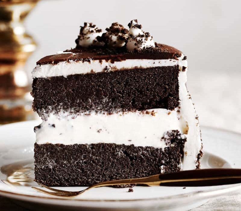 Cookies and Cream Cake (V)