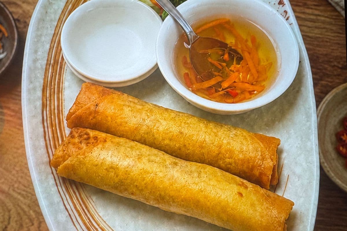 A1. Vietnamese Spring Rolls (2 pcs) - Chả Giò Thịt