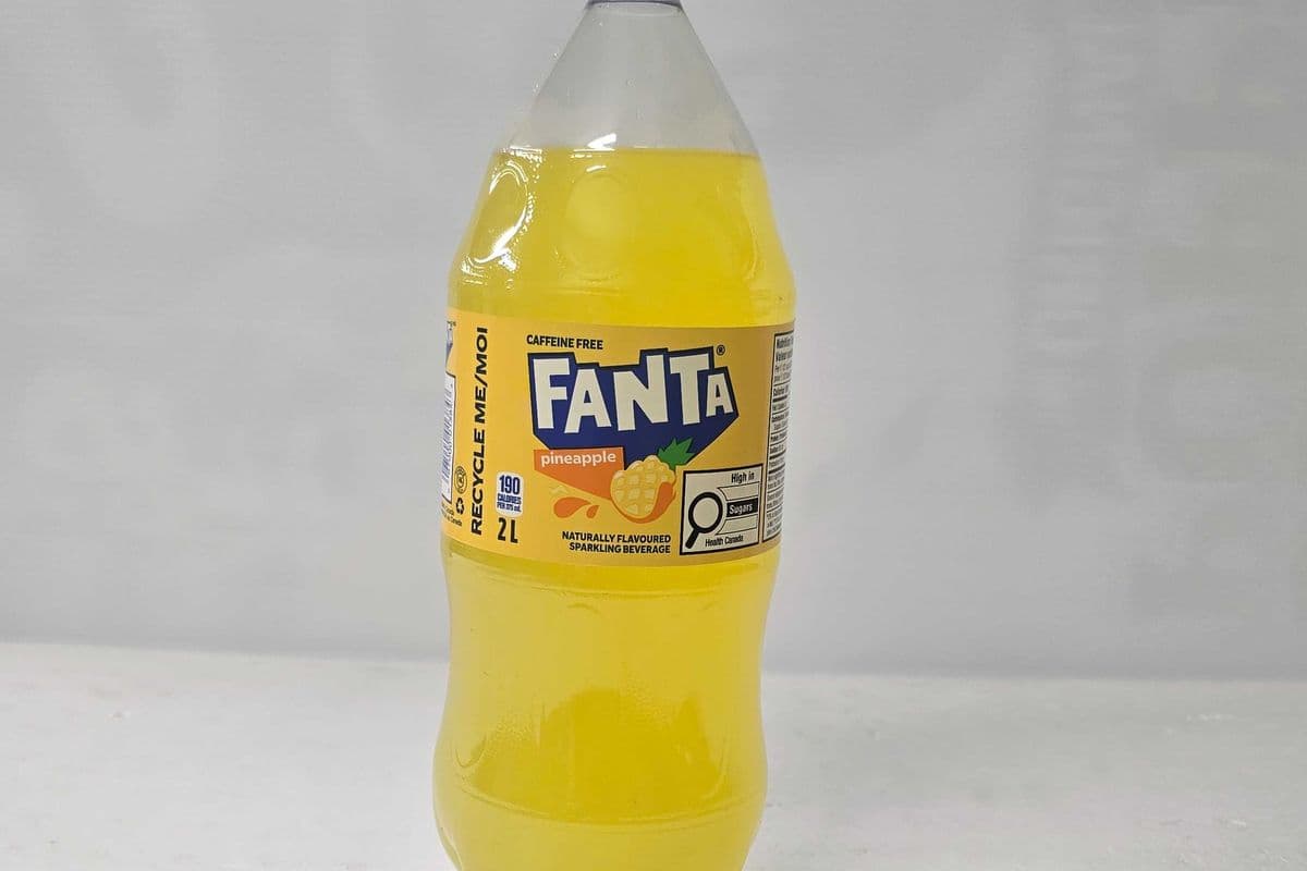 Fanta Pineapple (2L)