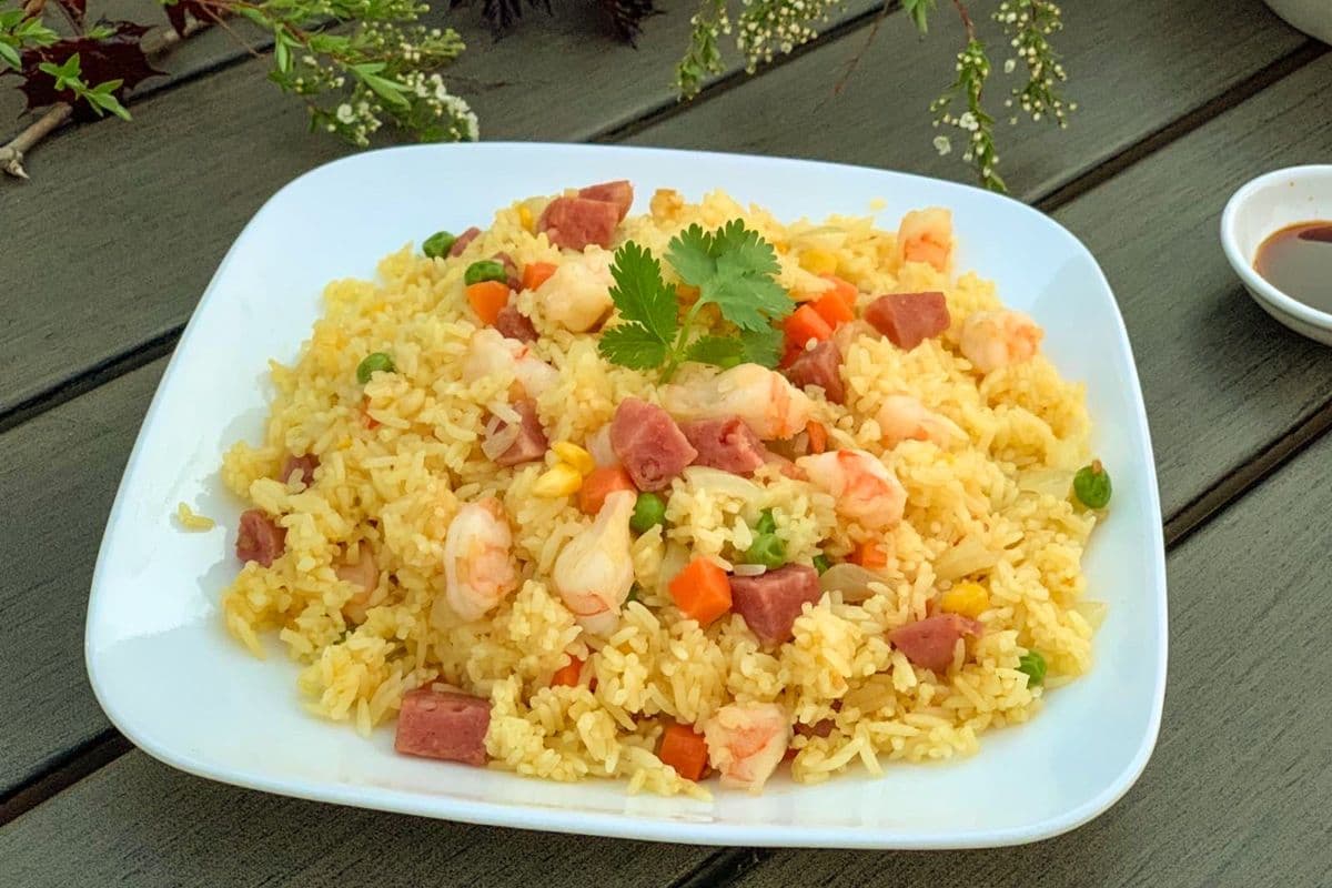 H3. House Fried Rice with Shrimp / Com Chiên đặc Biệt Với Tôm