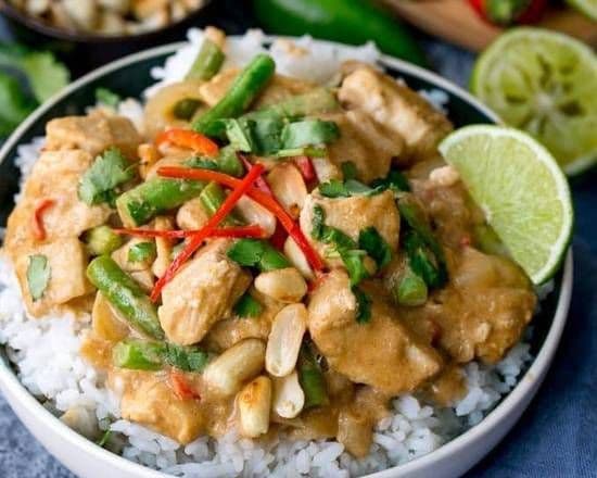 Chicken with Peanut Sauce