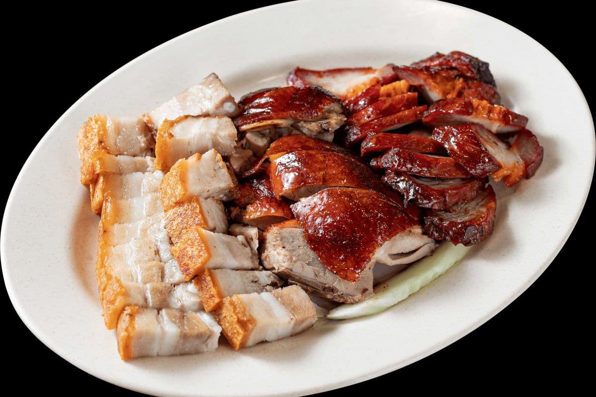 Rice 米饭, BBQ Duck 烧鸭, Roast Pork 烧肉 Combo