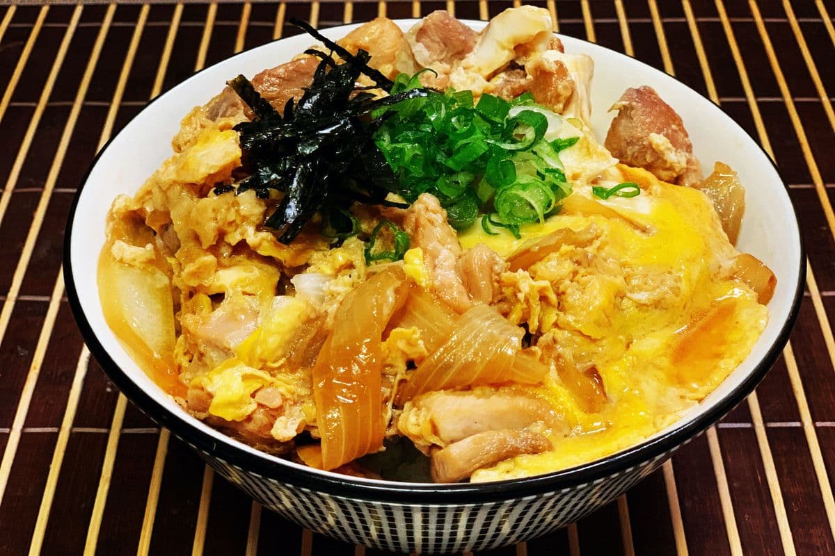 Oyako-Don(Japanese chicken and egg rice bowls)