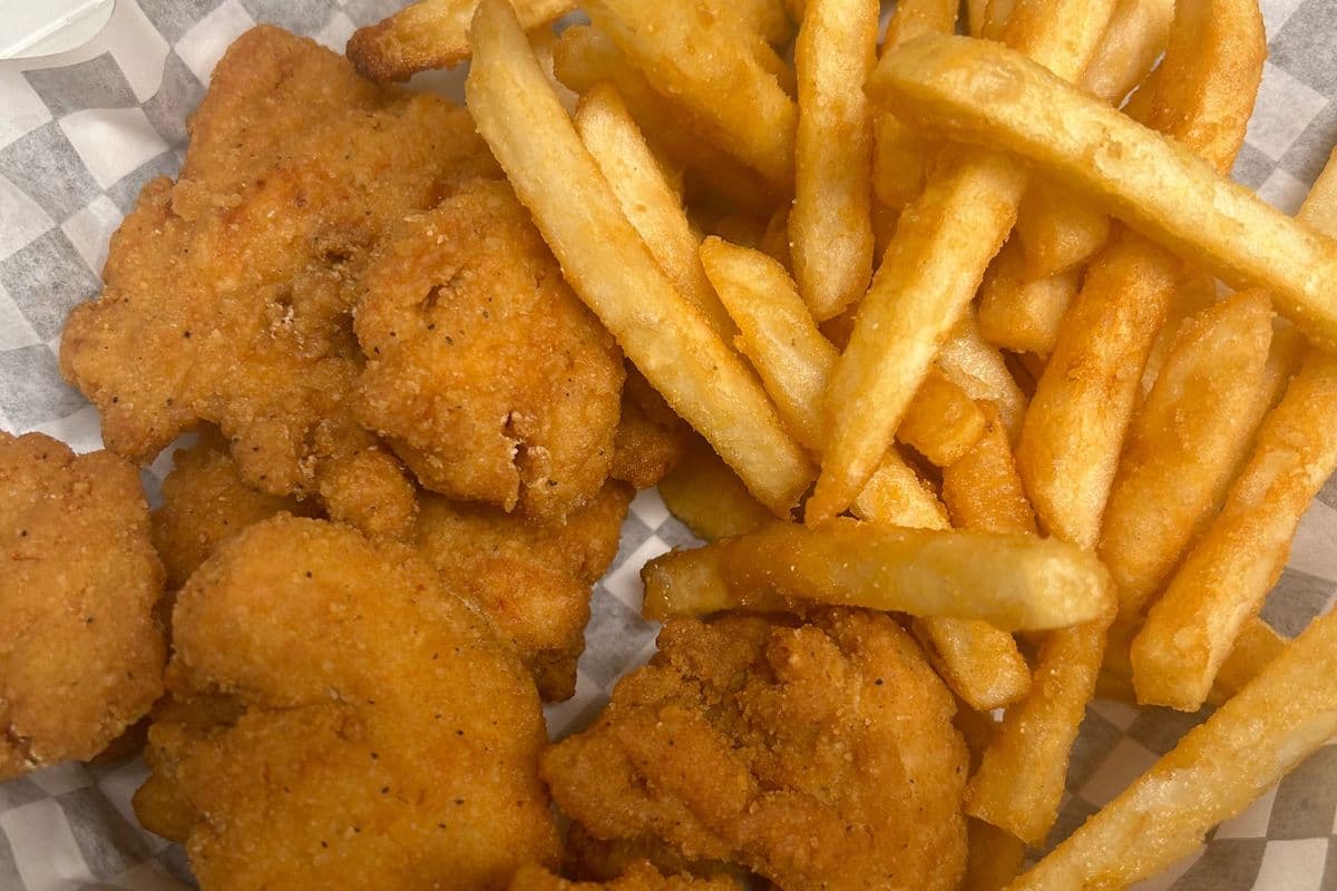 3 piece chicken tender & Fries