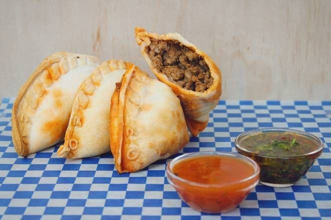 #7 Carne Picante Empanada / #7 Empanada à la viande piquante
