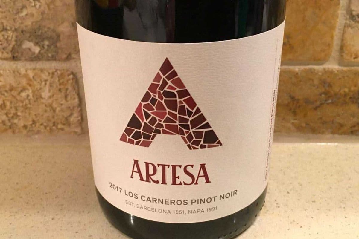 USA - Artesa Los Carneros Pinot Noir - 750mL (1 x 750mL)