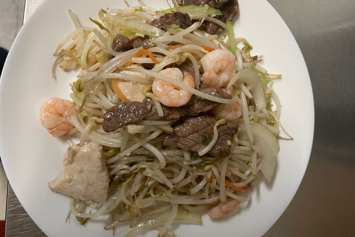 42. House Combination Chop Suey
