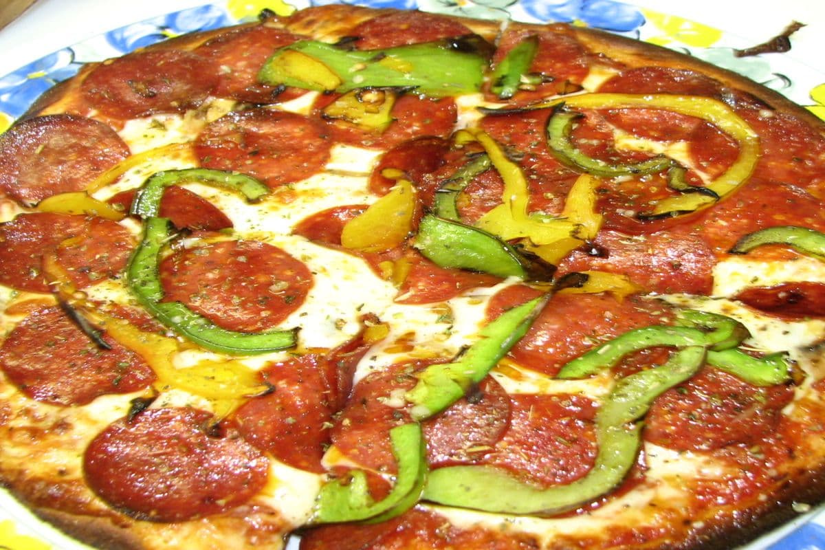 14" Pizza El gringo (toute garnie classique / 14" El Gringo (All Dressed) Pizza