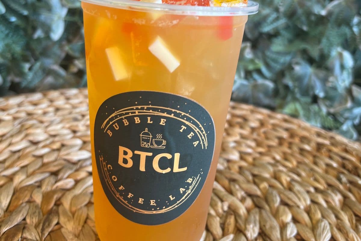 Pineapple Passion Fruit Tea (700ml)