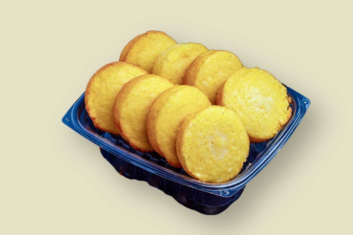 Yo-Bones Buttermilk Cornbread Frozen (8 pcs)