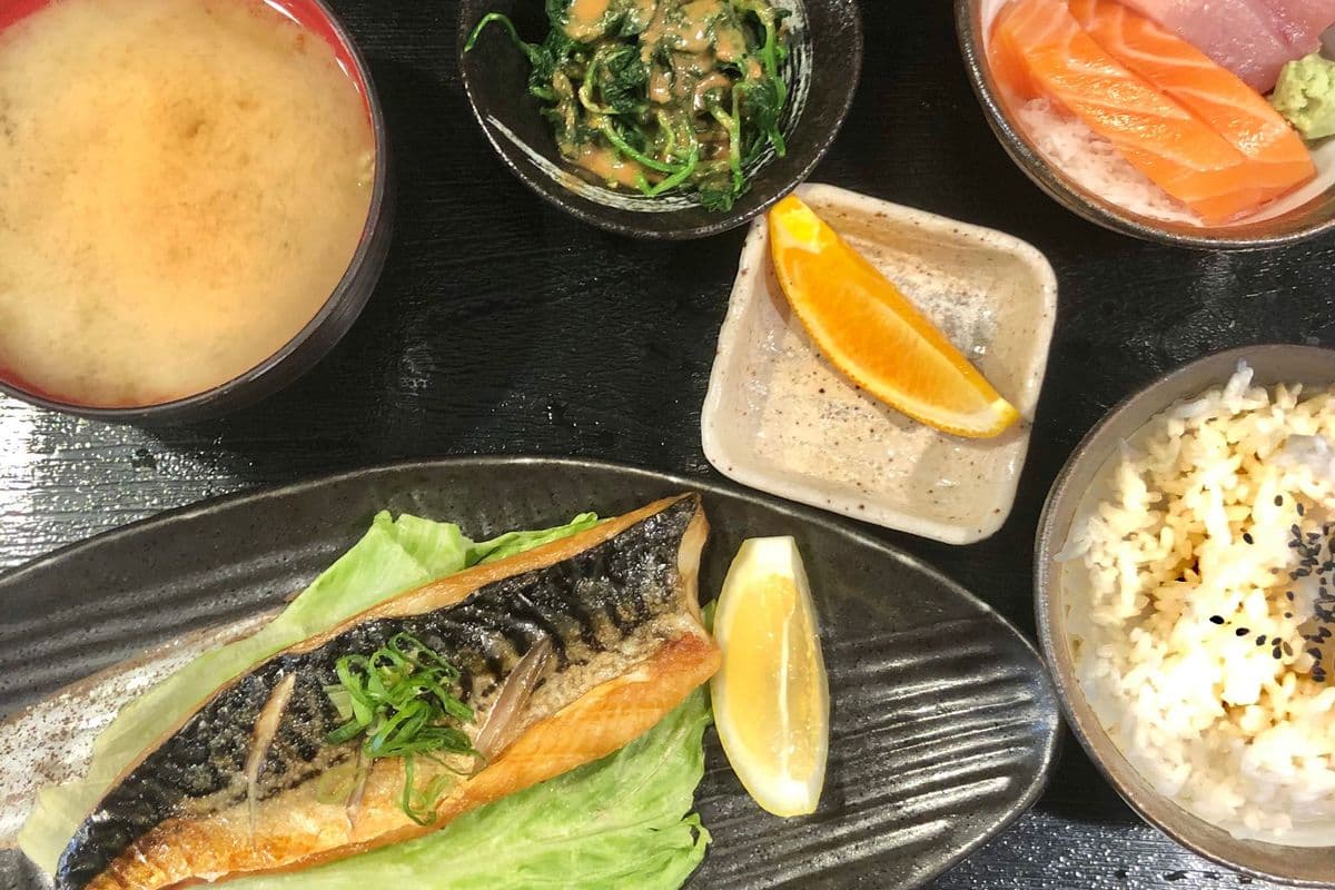 BBQ Saba and Sashimi Combo