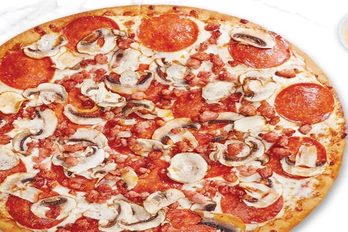 12" Medium Canadian Pizza