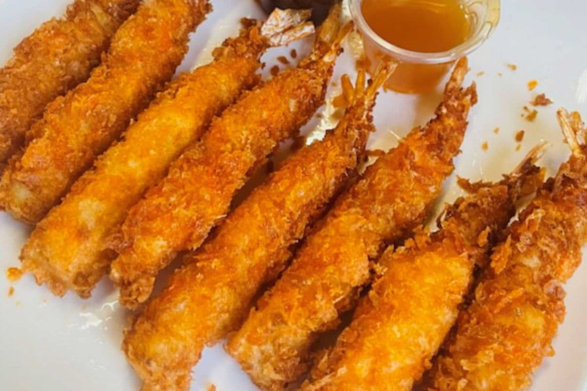 Shrimp dinner - 10 pcs + Fries- dip & pop