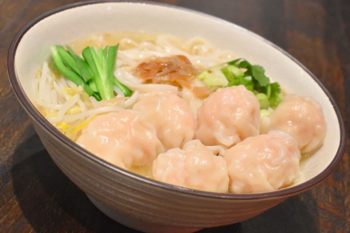 Shrimp Wonton Noodle Soup 鮮蝦餛飩湯麵