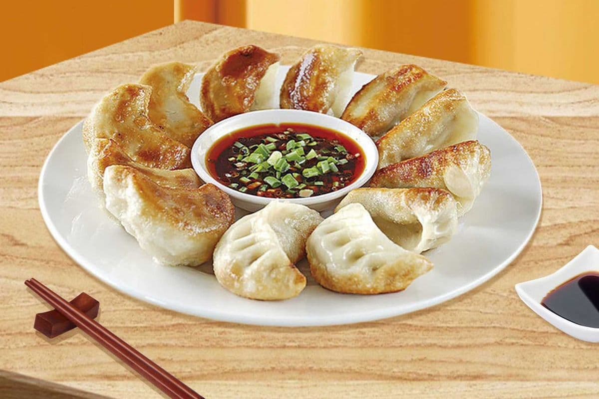 C4. Shrimp, Leek, and Pork Pan-Fried Dumpling