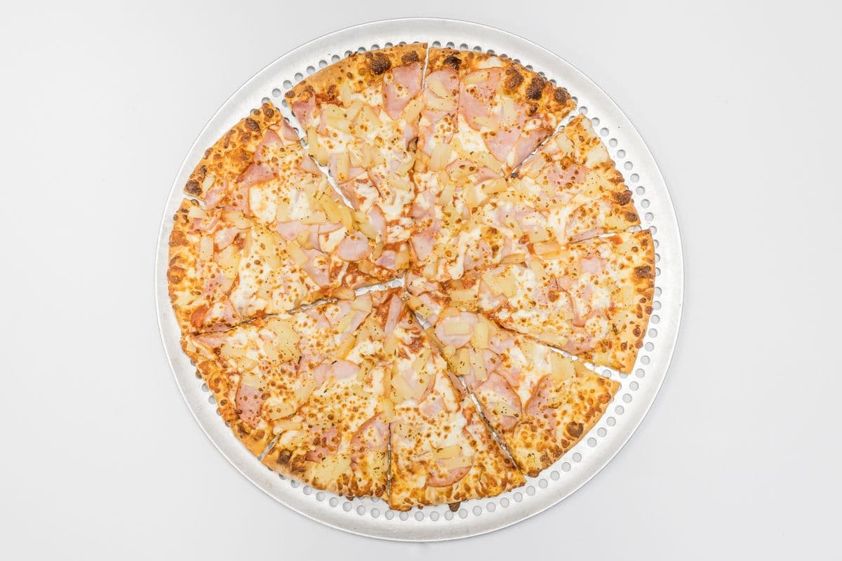 16" X-Large Hawaiian Pizza