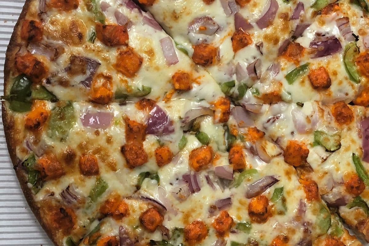 Medium Paneer Tikka Special Pizza