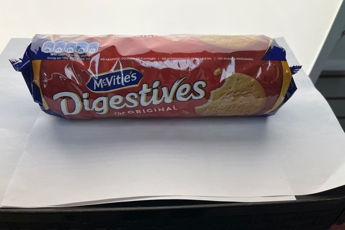 McVitie's Digestives (400 gm)