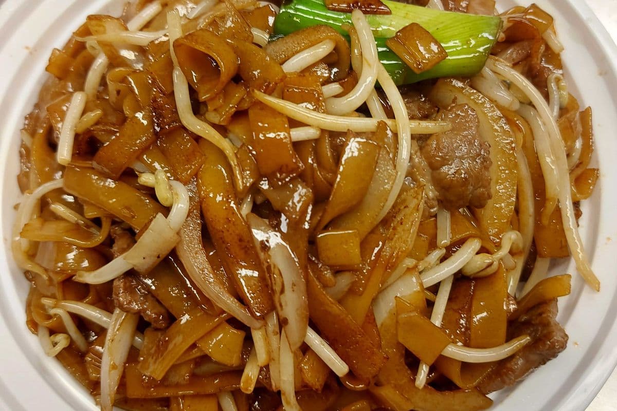 108. Stir-Fried Flat Rice Noodles with Sliced Beef in Soy Sauce