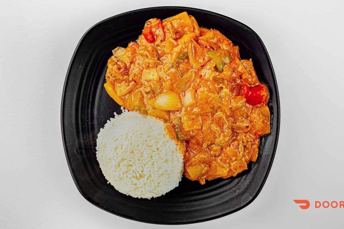 59. Stir-Fried Chicken or Beef with Sate Sauce on Rice - Com Ga Xao Sa Te /Com Bo Xao Sa Te
