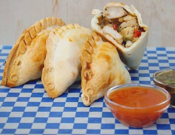 #3 Pollo Empanada / #3 Empanada au poulet