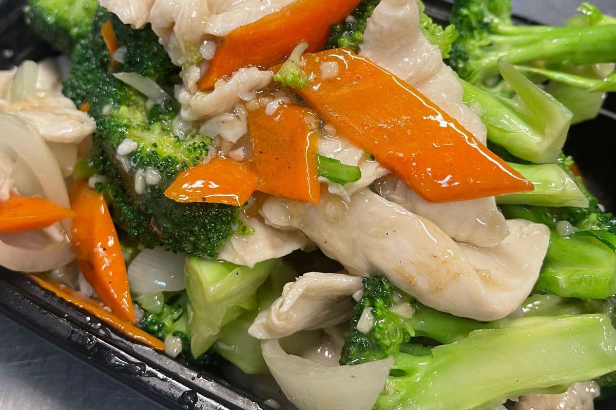 C2. Chicken with Broccoli