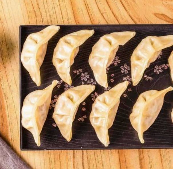 Steamed beef dumplings (10pcs) / Dumplings boeuf à la vapeur (10pcs)