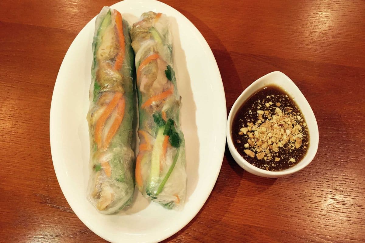 4. Grilled Chicken and Salad Rolls