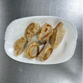 Pan Fried Pork Dumplings / 煎饺