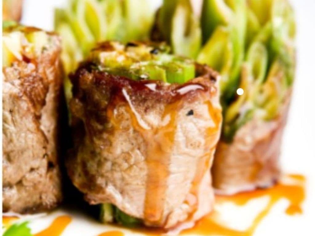 Green Beef Maki (5pcs)