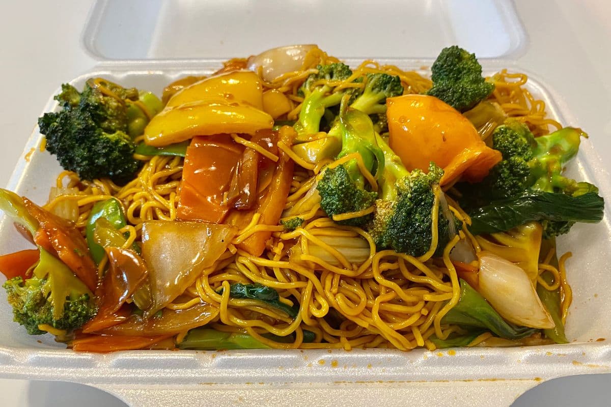 N7 Vegetable Lo Mein