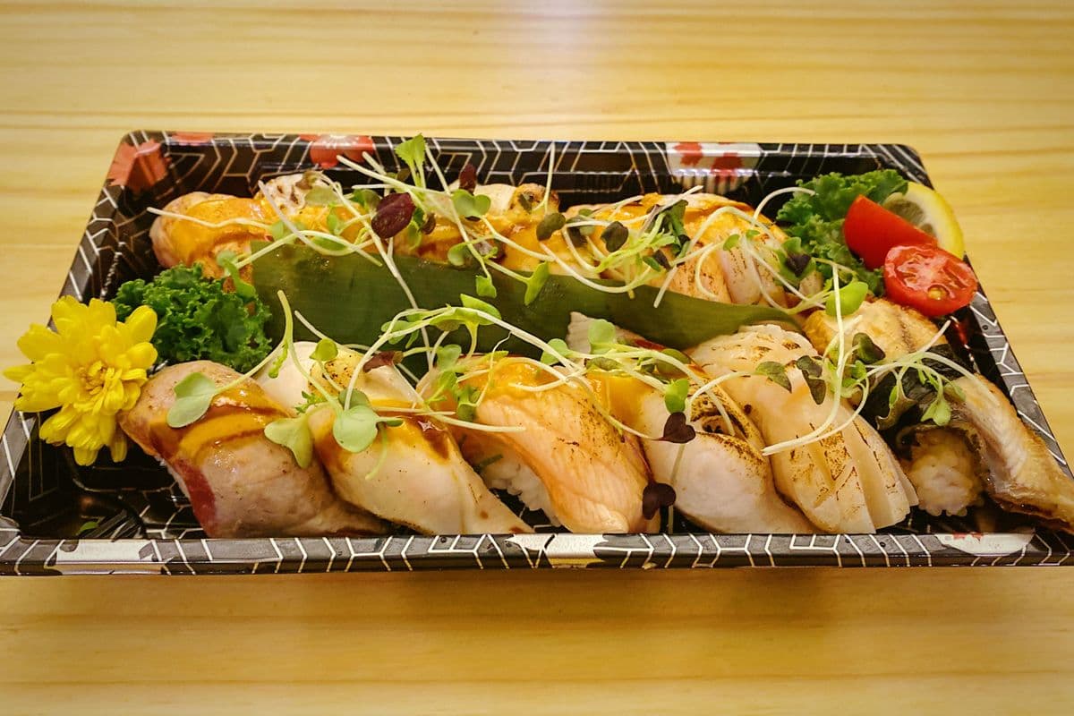 12 Aburi Sushi (12 pcs)