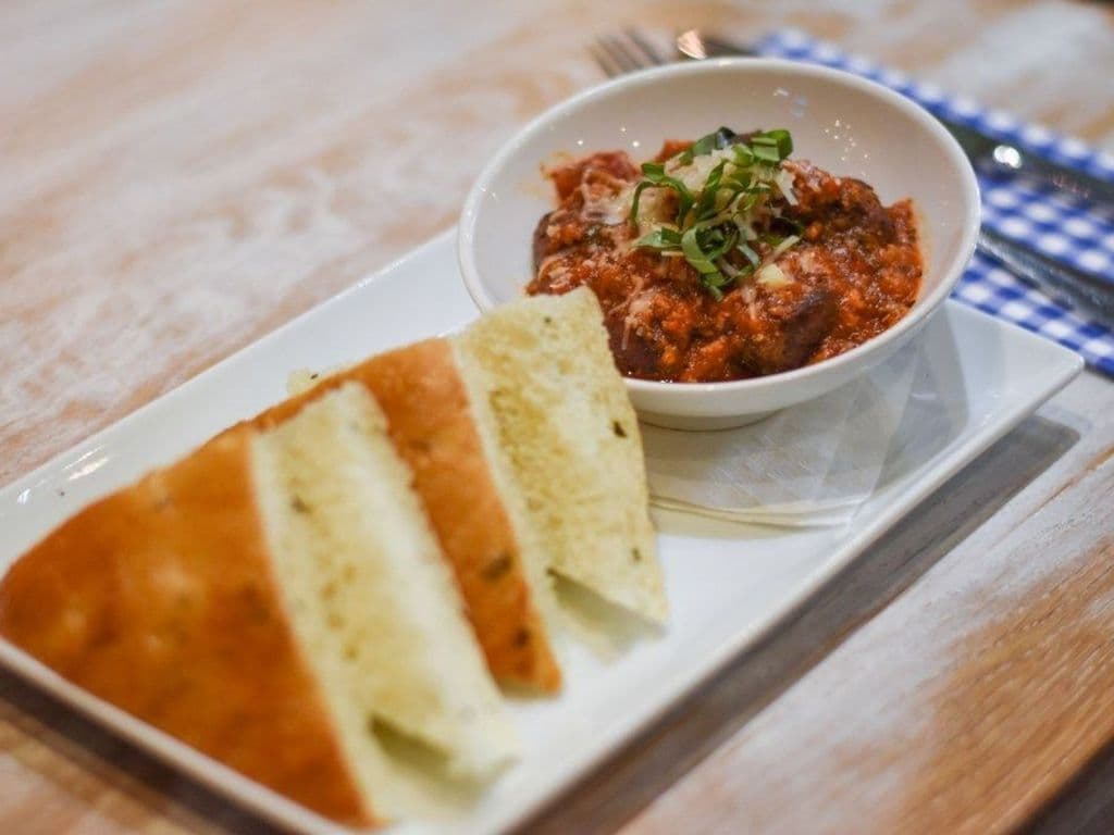 Meatballs & Sauce