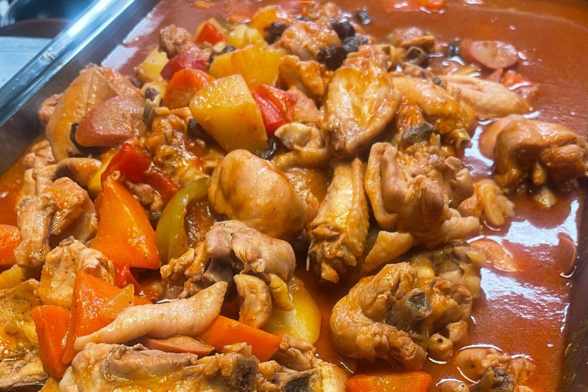 Chicken Afritada (12oz)