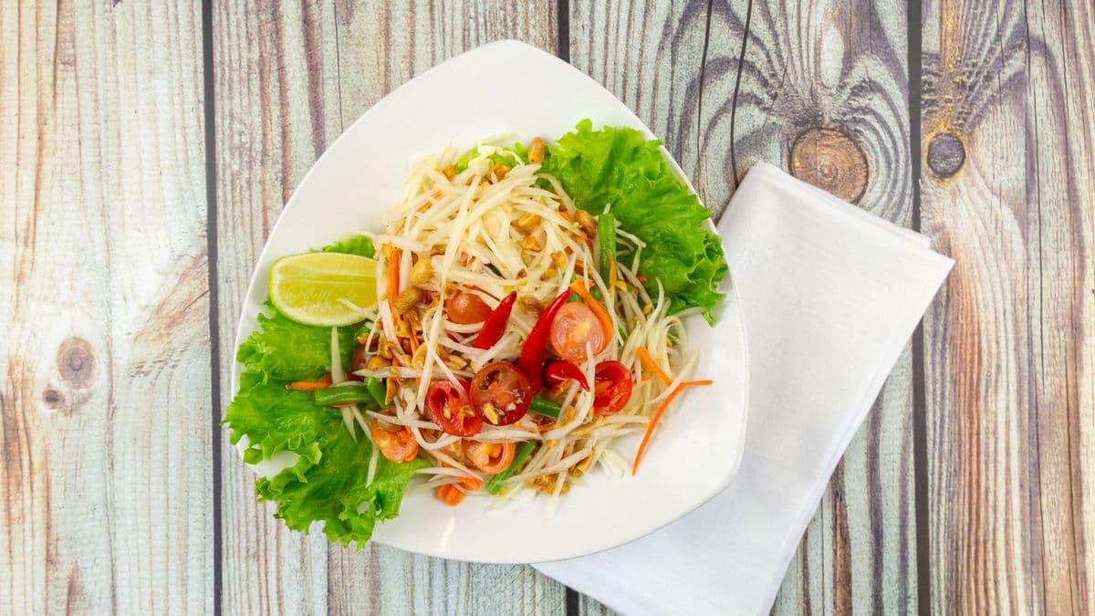 Green Papaya Salad (Som Tum)