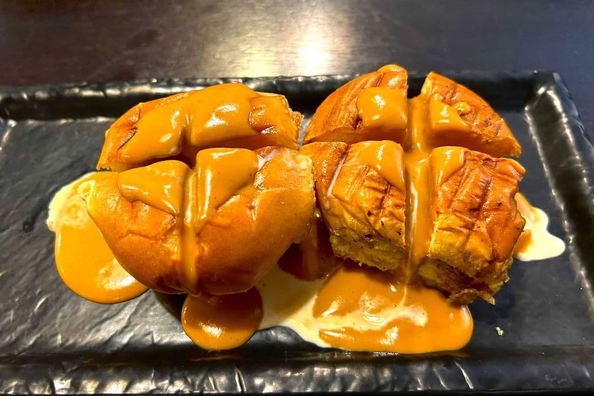 D1 - Thai Tea Custard Toast | ขนมปังปิ้งสังขยา