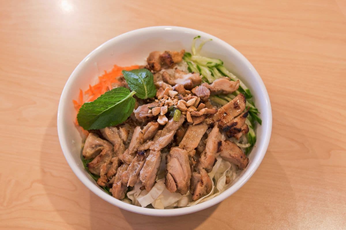 64 - Vermicelli Grilled Chicken (Bowl)