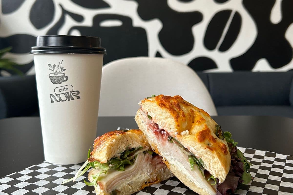 Turkey & Cranberry Bagel Sandwich