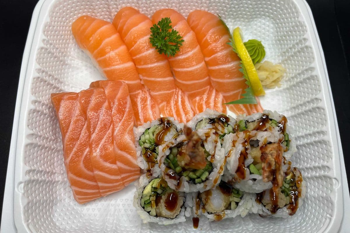 Shrimp Tempura Roll Sushi Set (15 pcs)