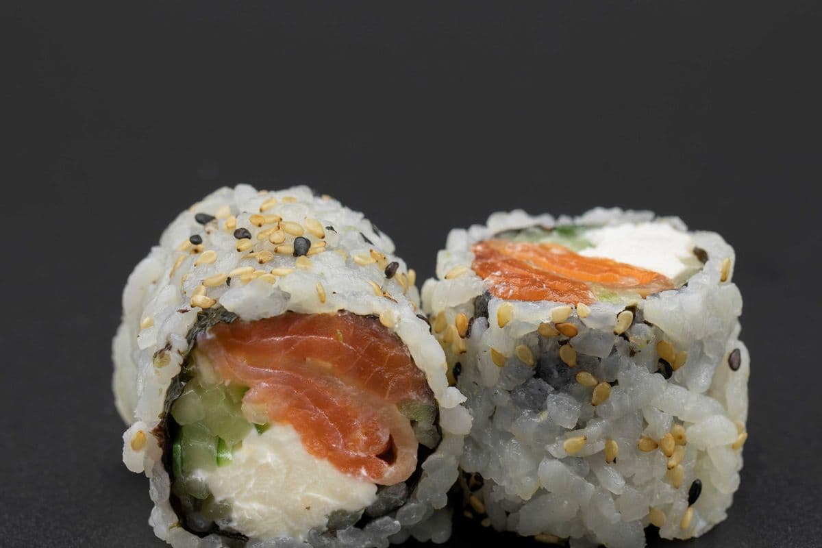 146. Philadelphia Roll (6 pcs)