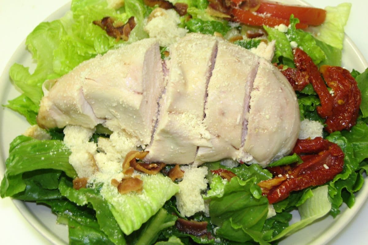 Salade cesar au poulet / Caesar Chicken Salad