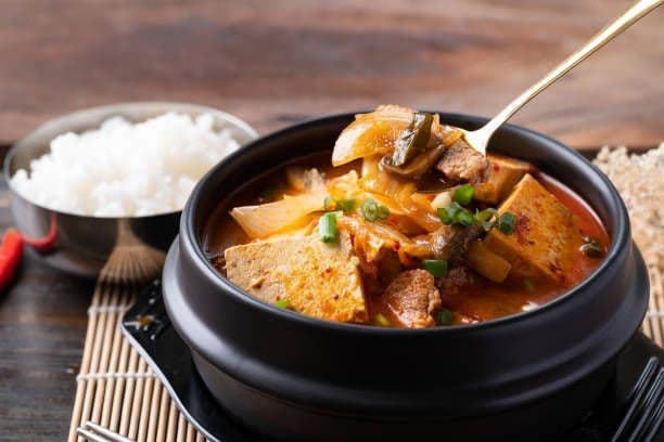 Kimchi Jjigae