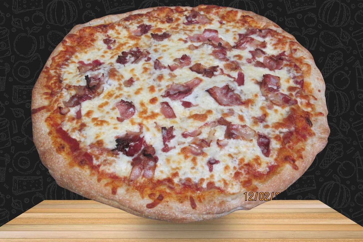 Small Canadian Pizza