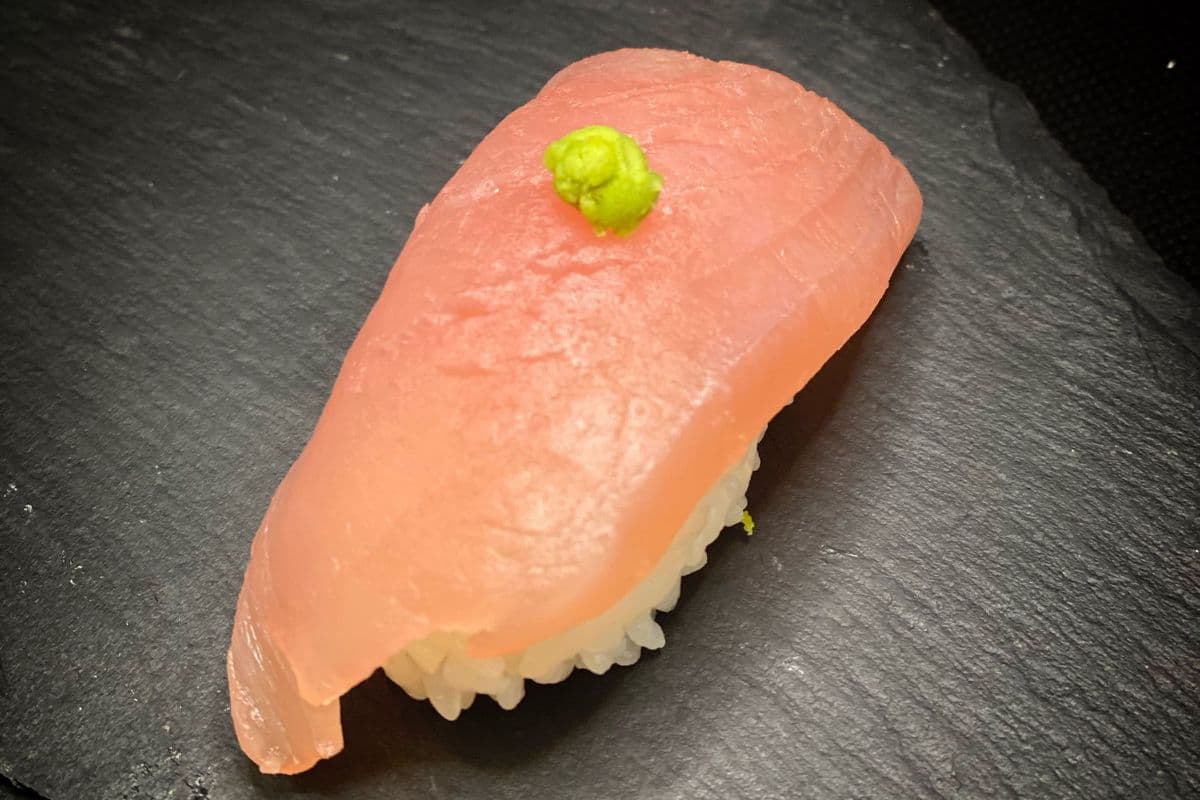 Albacore Tuna (white) Nigiri (1 pc)
