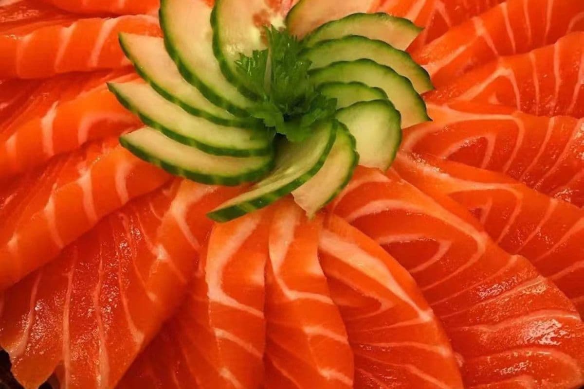 SC07. Salmon Lover Combo(15pcs)