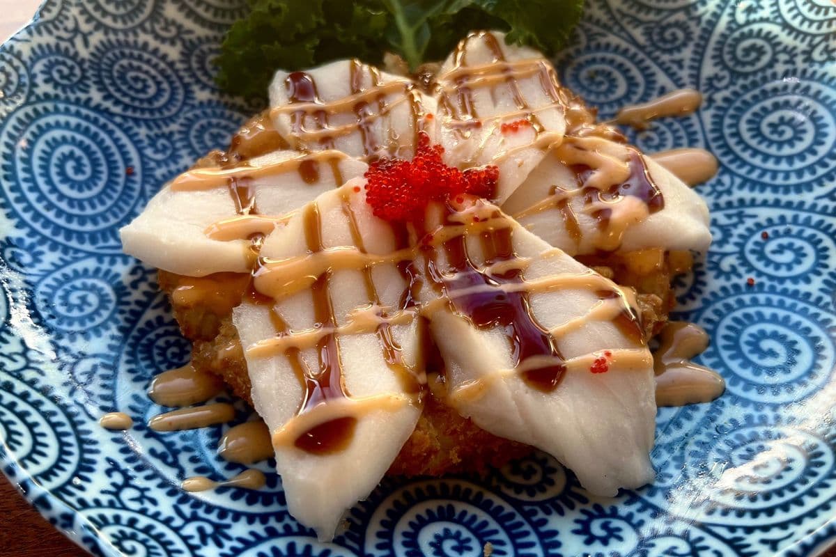 159. White Tuna Sushi Pizza (6 pcs)